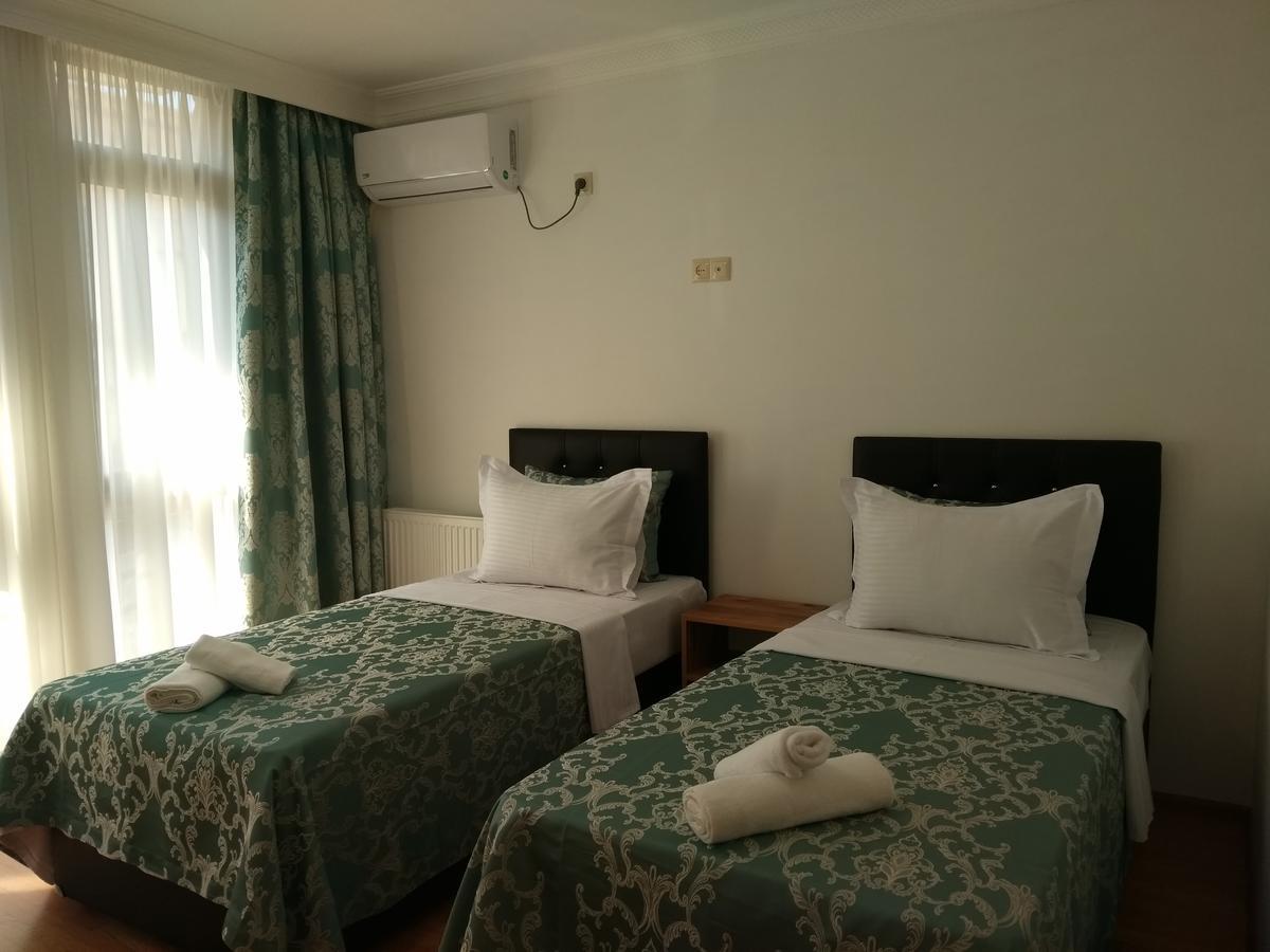 Dzveli Batumi Hotel Exterior photo